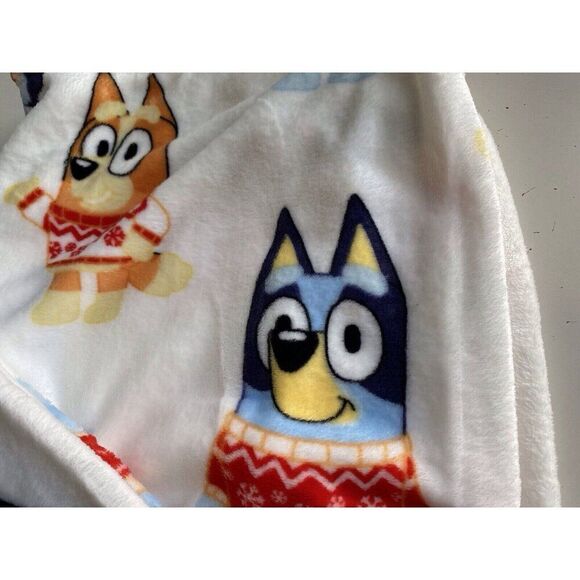 Bluey And Bingo Wearing Christmas Sweaters Soft Throw HOLIDAY Blanket 50 X 70” - Picture 3 of 13